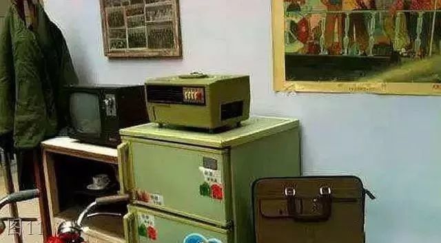 爱网赚的左轮 ?还记得80年代你家什么样儿吗？满满的都是回忆