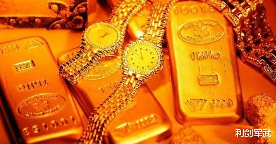 黄金价格 黄金价格又跌了,消费者排队购买,现在入手还来得及吗?