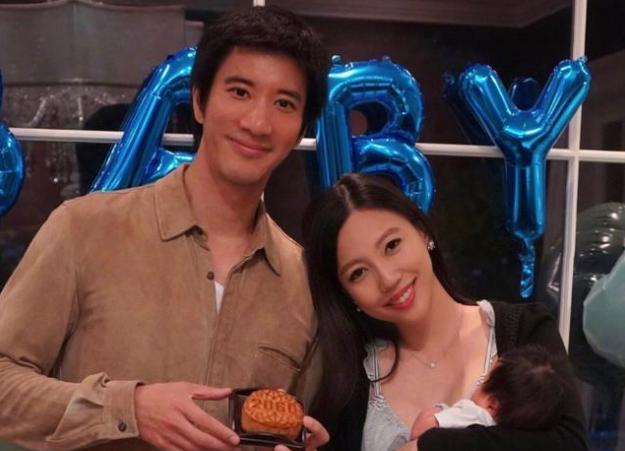 陈志朋|王力宏为三胎儿子取名，全名5画没1笔是弯的，网友：不愧是学霸！