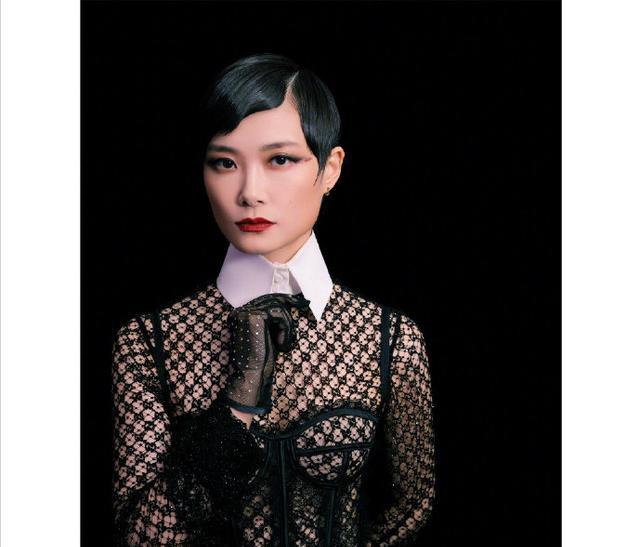 鹿晗|GUCCI聚齐新老顶流碰面:肖战,鹿晗,李宇春同框,倪妮位置尴尬