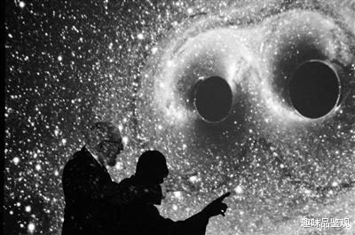 黑洞 科学家新理论：宇宙在不断膨胀和收缩，我们或被吸进超级大黑洞？
