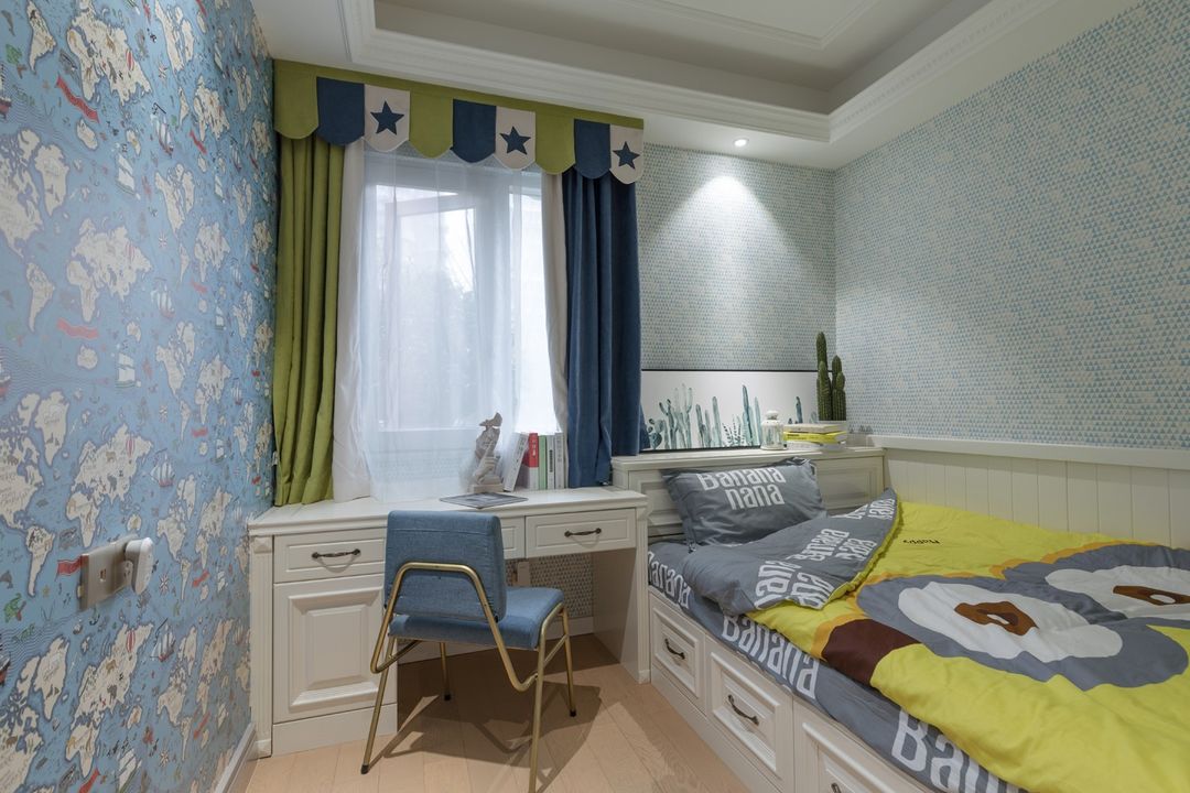 利用灯光和线条，丰富视觉效果增强空间层次，打造独特的家