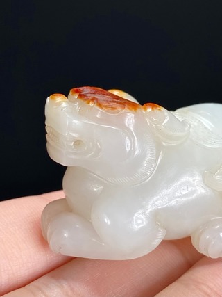 |留皮 白玉 瑞兽 把件 挂件