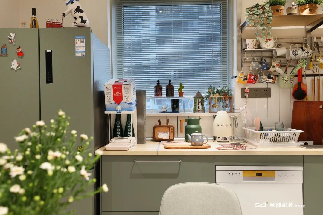小户型厨房太小?圣都家装教你3招搞定厨房收纳,空间翻一倍!