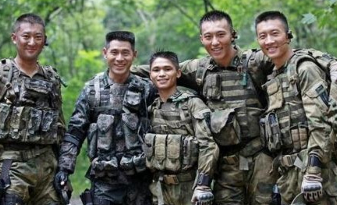 特种兵|身高1米5，却是真正特种兵，“身份背景”强大两次出演《战狼》