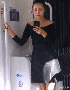 |“租了一个房间，房东要我50块，我是不是赚了？”哈哈哈