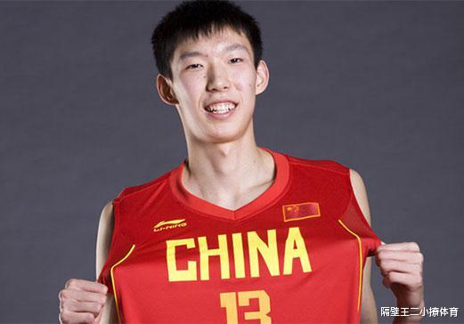 周琦|周琦爆发后澳媒慌了，提醒澳洲男篮注意中国队的另外3名球员