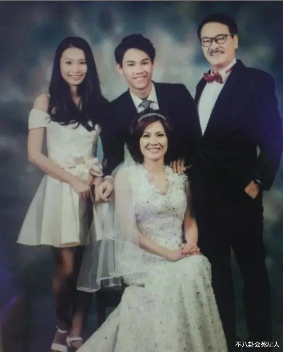 吴孟达|吴孟达5千万遗产一半给现任妻子，一半给子女，18岁儿子很帅气