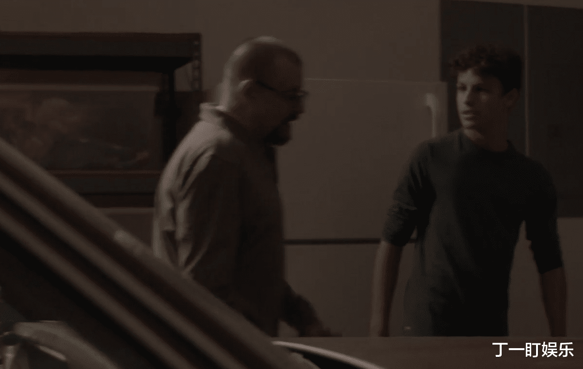 丁一盯娱乐 女孩儿被囚禁地下20年，怀孕4次，凶手身份令人窒息！