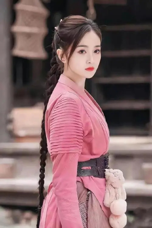 毛晓彤|小说改编的玄幻剧都有青梅 结局却不同?