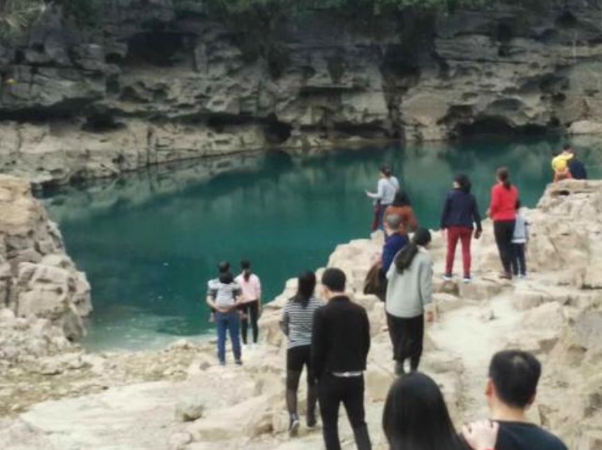 广西 广西一“无底”水潭,大量潜水员一去不返,至今无人知其通往何处