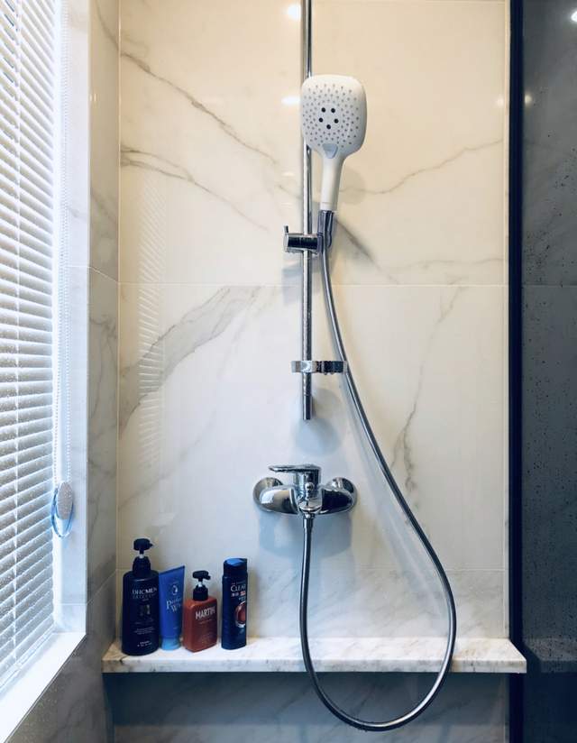 洗面奶|为了生活更轻松，建议给卫生间添置这10样东西，线下可不好找