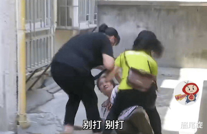 眉尾旋|九旬母亲控诉被儿子打，儿子否认并质疑姐姐说法：母女俩串通好了