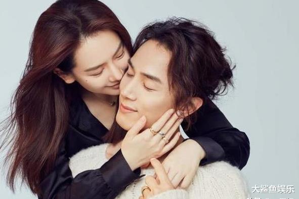 李依晓|李承铉主动找陈小春聊天，他这次在舞台上大放异彩让大家对他刮目相看