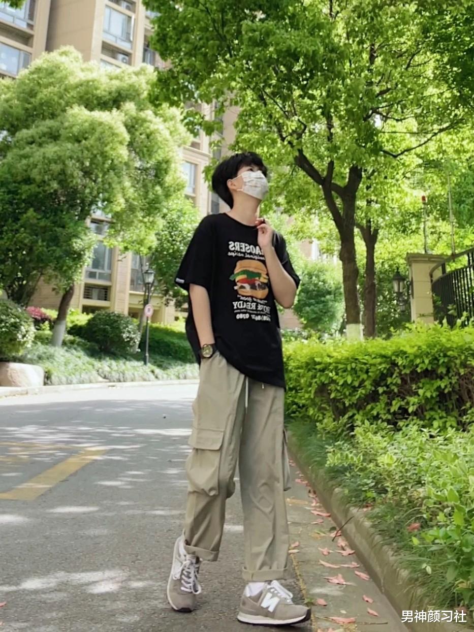男神颜习社|男生黑色T恤搭配讲堂：为什么人家穿是精致，你穿却是精致穷？