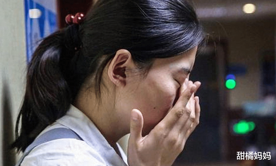 甜橘妈妈|二胎宝妈给宝宝买蛋糕“边角料”，遭到网友无情吐槽：孩子真可怜