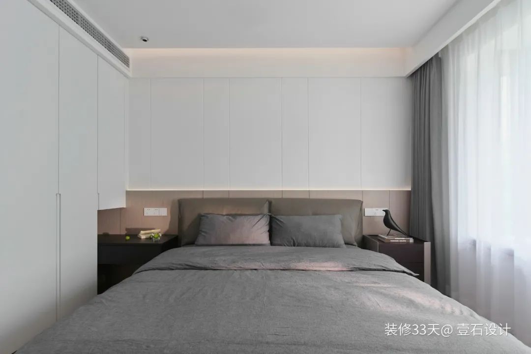 装修设计：129平现代简约素色调三室两卫
