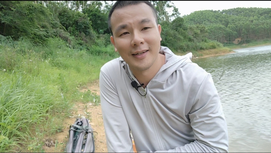 鲢鳙|老地方老钓位，抛竿浮钓鲢鳙一条接一条上，不惧烈日只为钓鱼。三甲水库野钓户外钓鱼