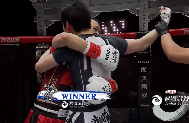 药水哥|药水哥遭到向佐KO！但拳赛表现勇气可嘉：是个可敬的对手！