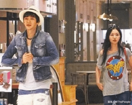 李妍瑾|49岁左拥右抱算什么，私生女、劈腿、一夜情，他曾自比过皇帝