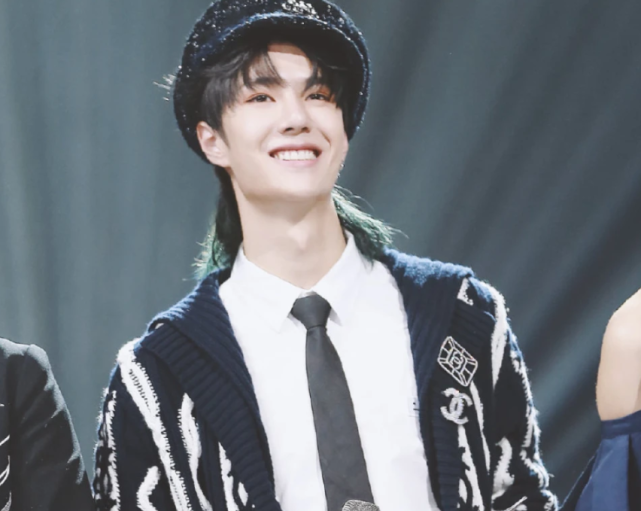 王一博|九漏鱼明星为何受欢迎，偶像学历表曝光，乐华能火这么多人有原因