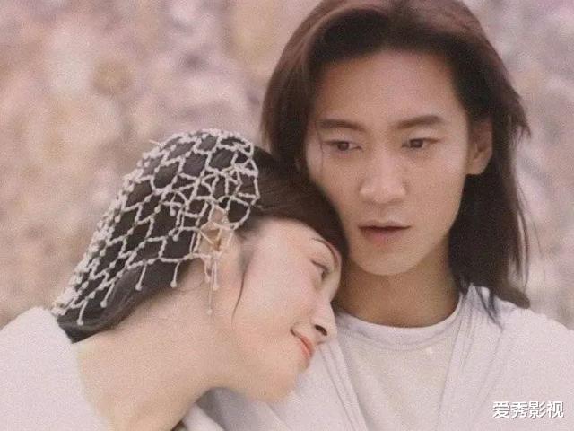 唐人|8位不把脸当回事的演员，戴鸡毛，披蚊帐，却演出一部部绝世好剧