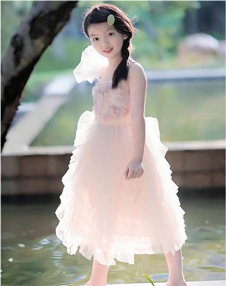 阿拉蕾|“等我长大了，我就嫁给你”！圆嘟嘟的阿拉蕾，如今长成了美少女