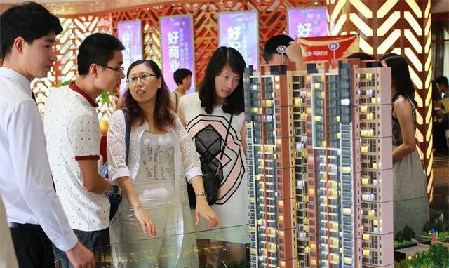 上海市|我和我姐家住对门才住1年，老婆已经3次提出要卖房、重新买房了！