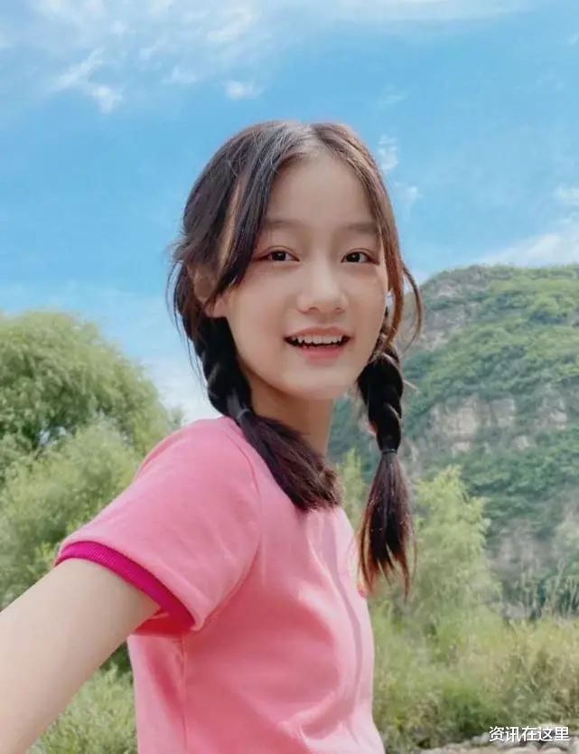 郭麒麟|赵薇女儿“不经意”长大，13岁颜值出众，未来的女神诞生了