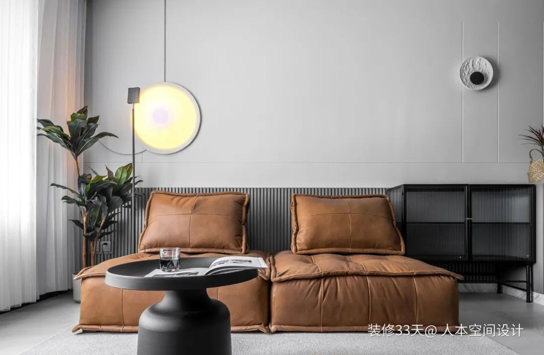 装修设计：增玄关扩厨卫，85平混搭两室