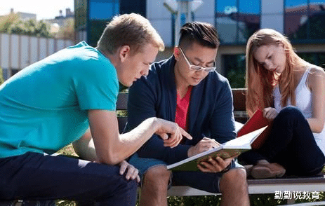 全职妈妈|留学生回国找工作受挫,国外学历变“废纸”,几十万费用白花了?