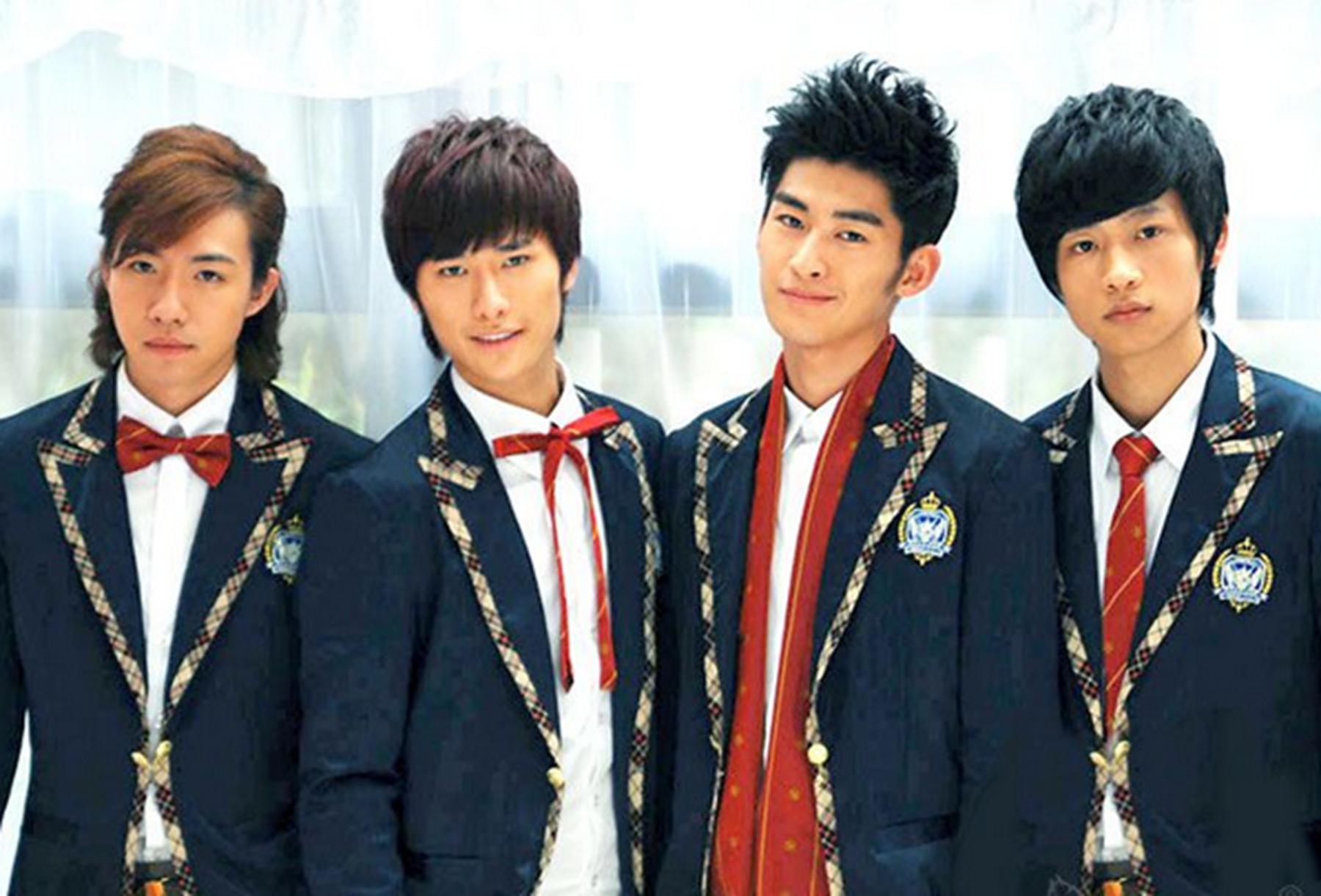 吴亦凡|河南水灾堪称娱乐圈照妖镜：有人捐2000w，有人当铁公鸡、蹭热度