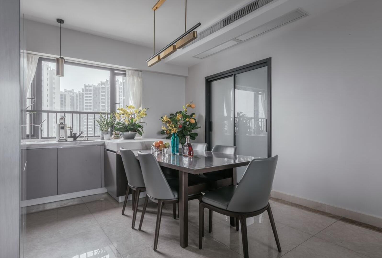 |越简单的装修，反而越贴近生活，她125㎡新家，氛围真让人着迷