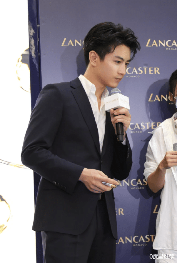 0度星推荐|陈妍希掐点为陈晓庆生,结婚5年像“整容”,近照流出愈发清瘦