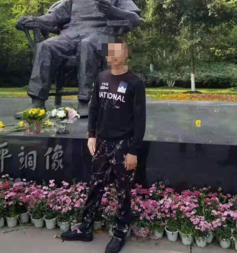 视野新闻周刊 四川女子被前男友砍56刀身亡,女子7岁女儿目睹全过程,法院:因有婚恋关系从轻处罚