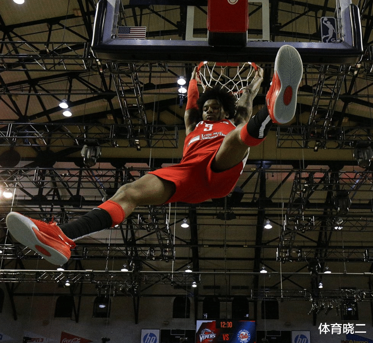 火箭隊|火箭正式召回小哈登！1米93悍將迎首秀，潛力二輪秀遭塞拉斯放棄