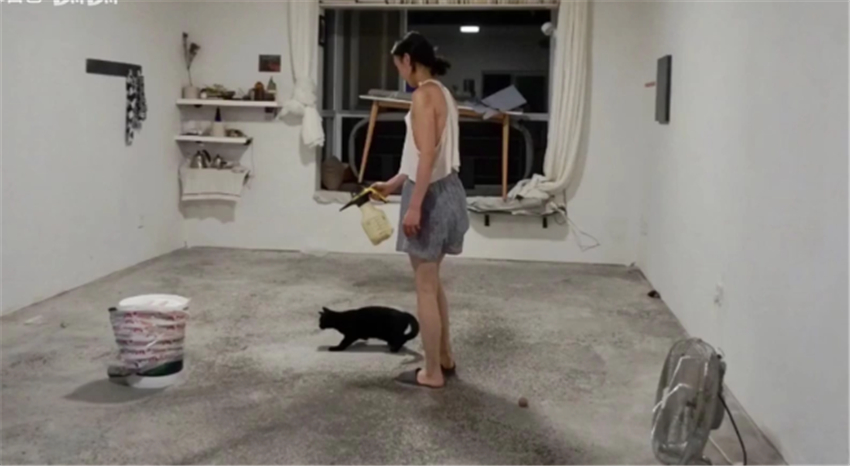 毛坯房|姑娘为省钱不请工人，自己把97㎡毛坯房装成这样！网友：是个狠人