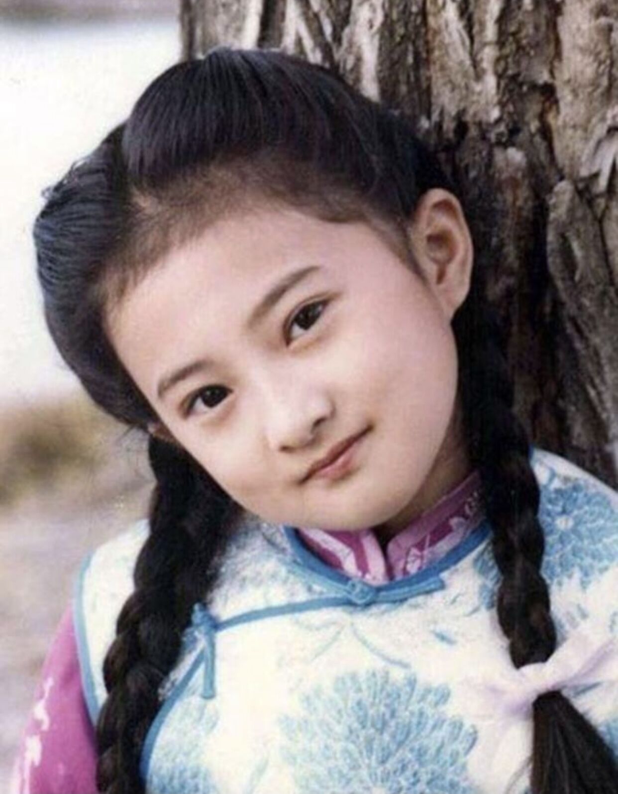 金铭|盘点那些刚出道时很美，但很快长残了的女明星们