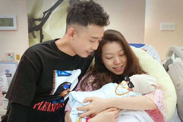 韩寒|《披荆斩棘的哥哥》热播，15位嫂子齐亮相，嫂子们颜值差距大