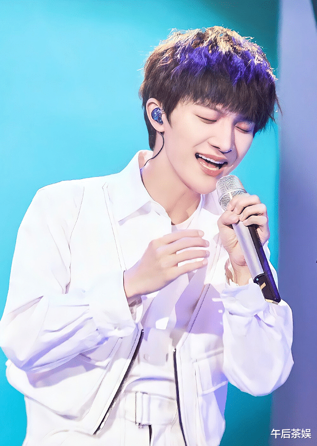 杨幂|明星粉丝统计表，杨幂、杨颖双双破亿“一览众山小”，王一博竟然未破四？