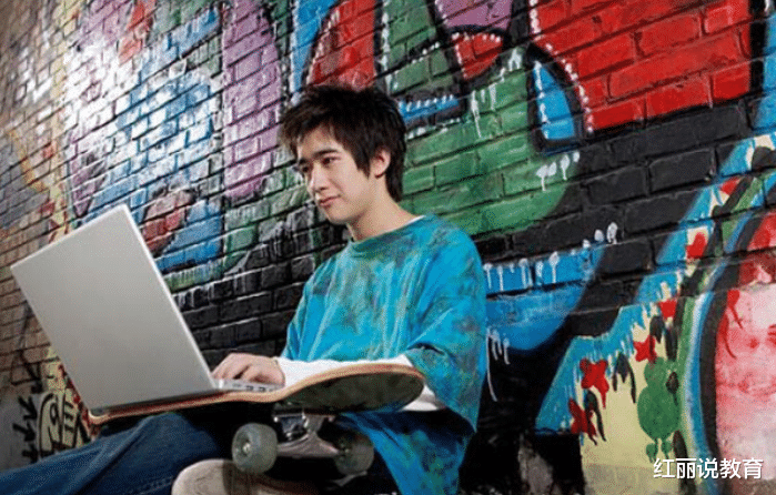 医生|女生最佳男友职业名单，公务员遗憾垫底，榜首才是女生梦寐以求的