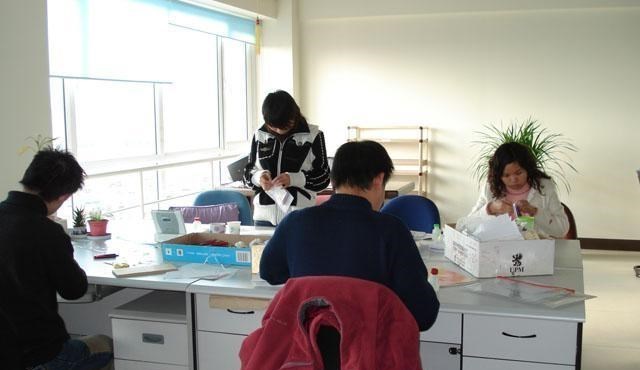 教教你家娃|年轻人至少该有2份工作?除了本职工作,第二份工作赚钱更多?