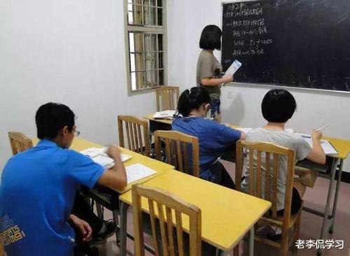 老李侃学习|教培人员该如何转型呢？教育部给出7条“出路”，或再次迎来曙光