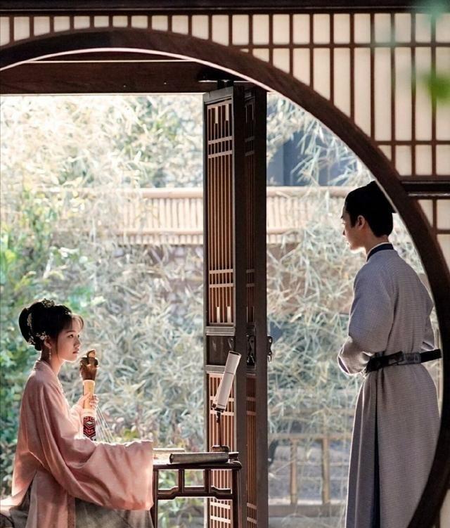 木木尔小倩|现代装只能演“草根”，古装却灵得令人“心碎”，她是头一个