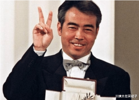 三姨太在买裙子|陈飞宇退出美国国籍！他拿绿卡竟然还是因为陈凯歌的前妻