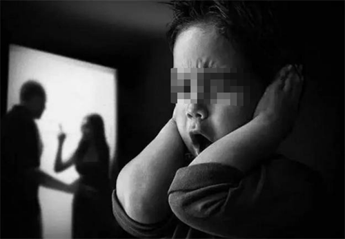 妻子神秘失踪,女儿说:“爸爸拿走了妈妈的头?”5年后真相大白