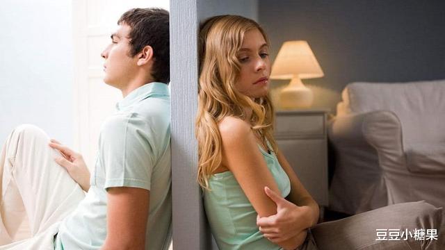 豆豆小糖果|过来人告诉你:很多夫妻感情变淡,是从做这件事开始的,别不在乎