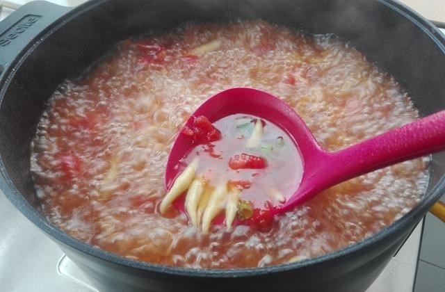 护芽的妈咪 把土豆做成汤，营养美味好消化，隔三差五喝一碗，精力充沛一整天