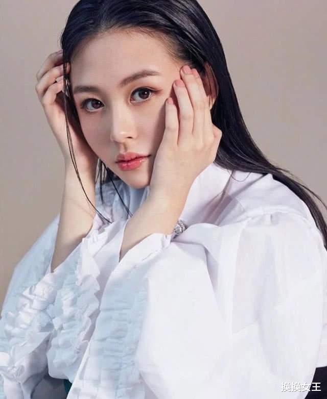 家族荣耀|他白手起家年赚36亿！娶到被王晶捧红的著名艳星，堪称人生赢家