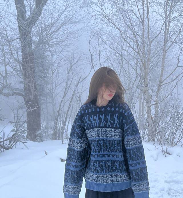 虞书欣|虞书欣野外雪中氛围感随拍